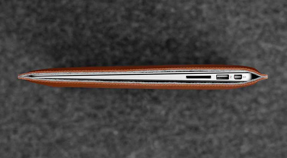 Чехол для MacBook // HIKE x Bark/Stone